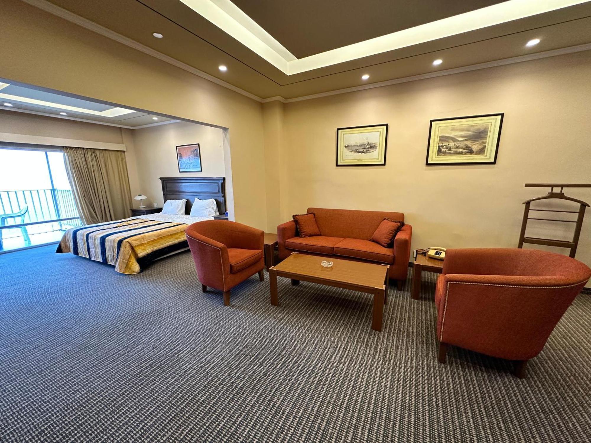 Hotel Le Crillon Burummana Zewnętrze zdjęcie